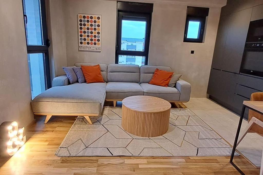 Stylish One Bedroom Apartment بودغوريتْسا المظهر الخارجي الصورة